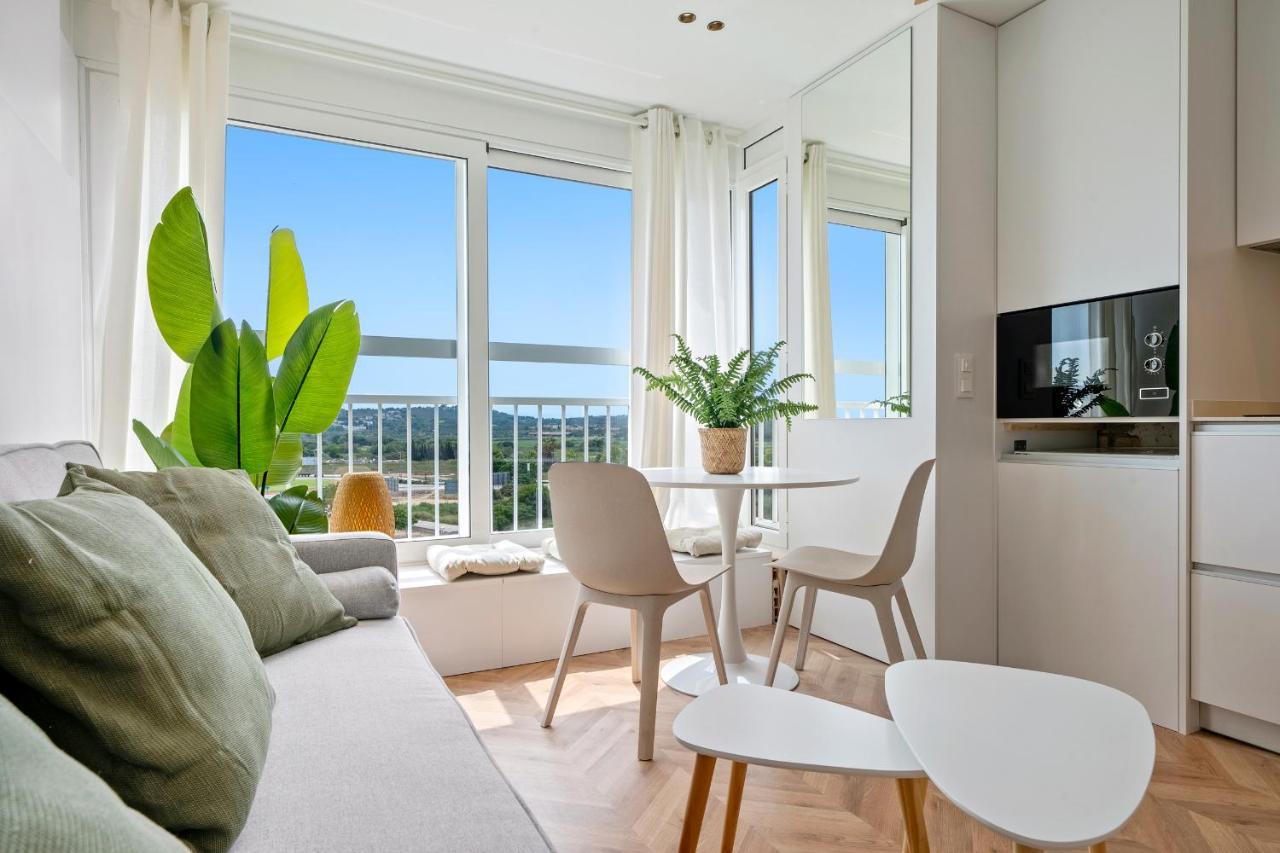 Hauzify I Loft Ancora Apartment La Pineda Bagian luar foto
